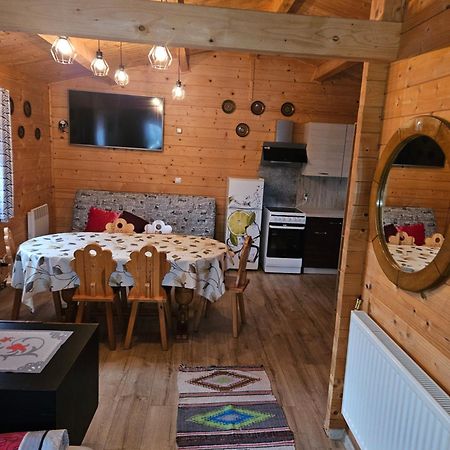 Domek Drewniany Piekielnik Rom bilde
